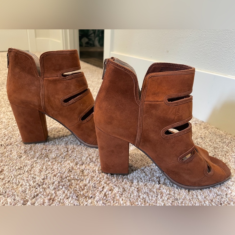 Seychelles heel sandals